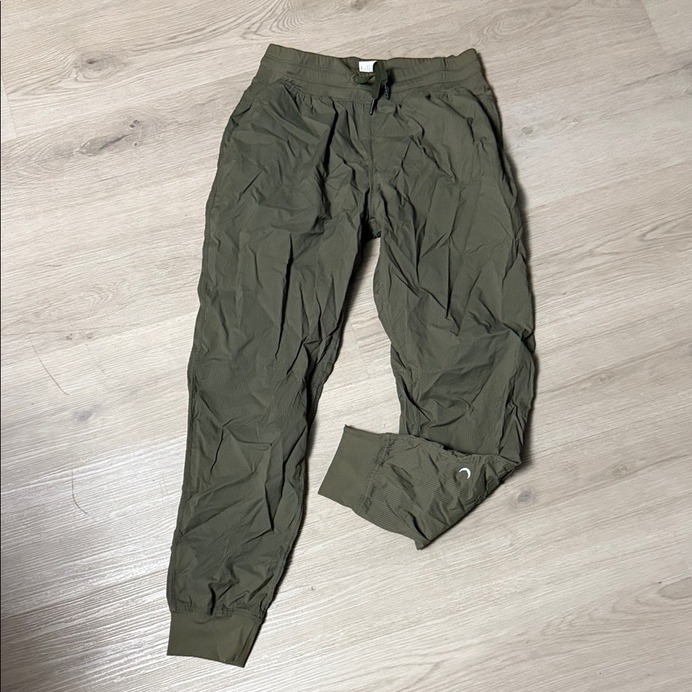 ZYIA Trail Drawstring Lounge Olive Green Women's Joggers